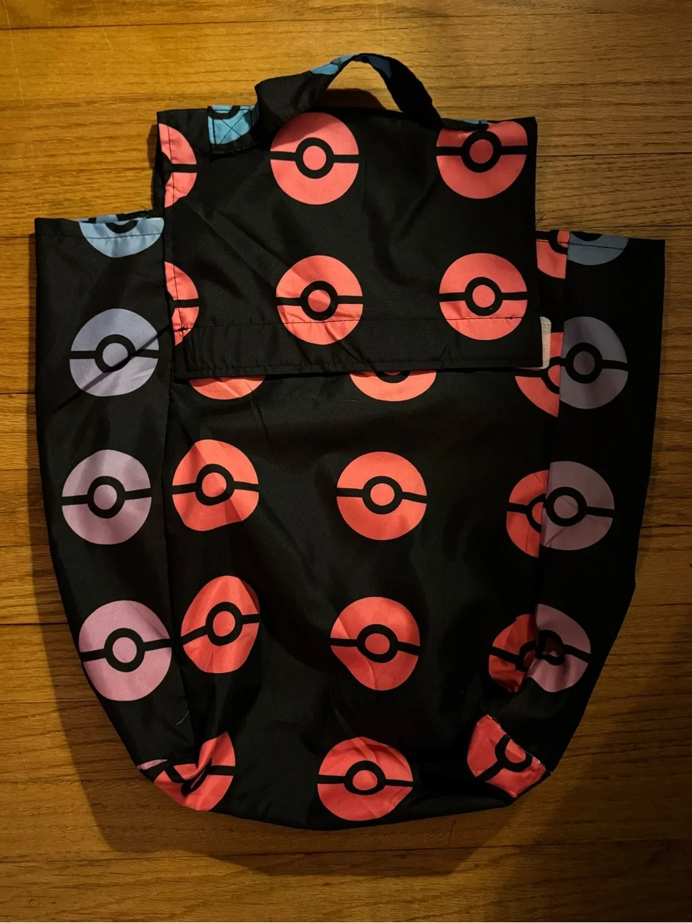 Pokemon Cloth Bag with Poké Ball Pattern